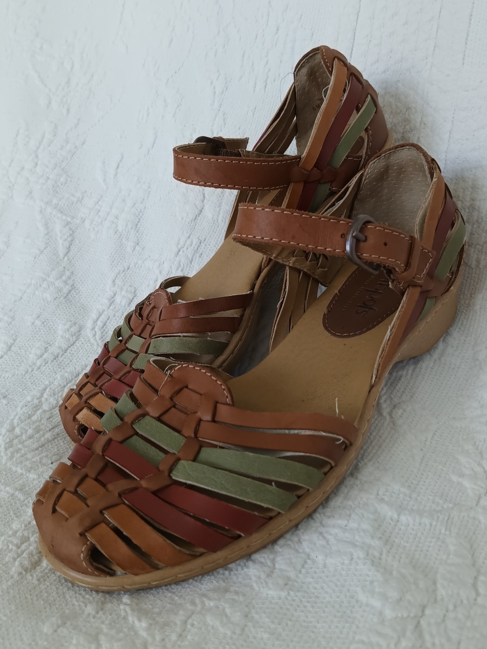 Softspots Brown Multi-Color Woven Leather Sandals Closed Toe Hippie Short Heel 6 - Picture 2 of 13